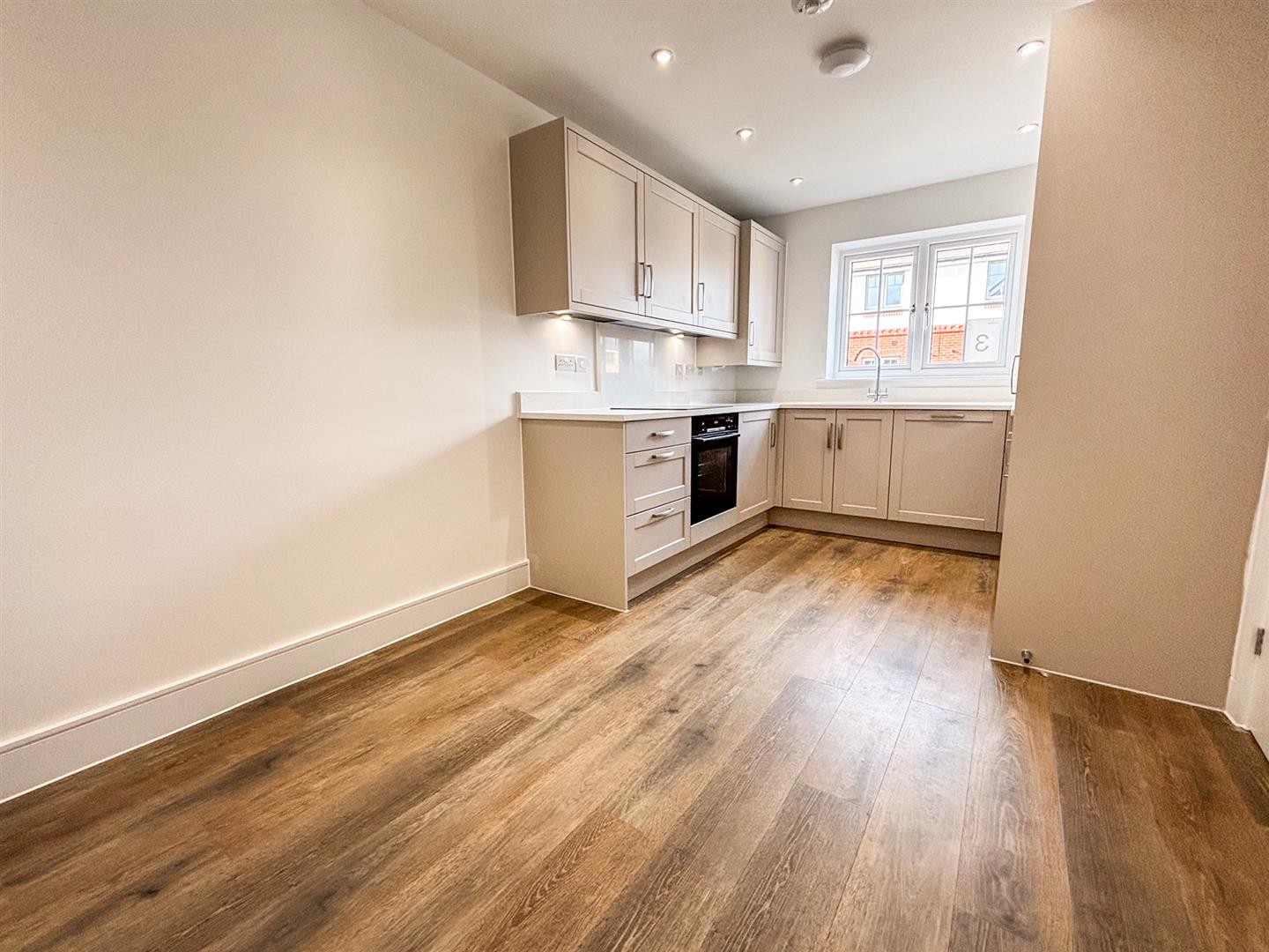 3 bed property in 5 Skylark View, Biggleswade